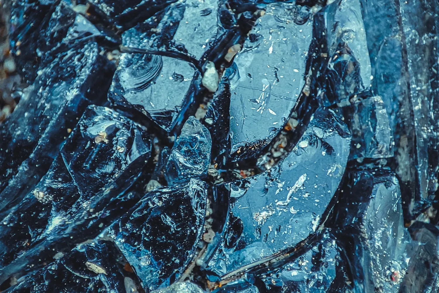Black And Blue Shards Photos, The BEST Free Black And Blue