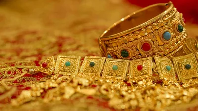 Traditional Gold Jewellery with Gemstones HD Wallpaper