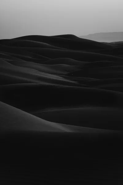 Clean Dark Wallpapers 4k, HD Backgrounds