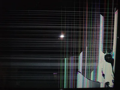 Realistic Broken Screen Wallpaper HD images
