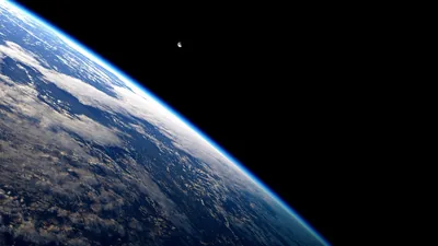White Cloud Bands from Orbit HD Wallpaper