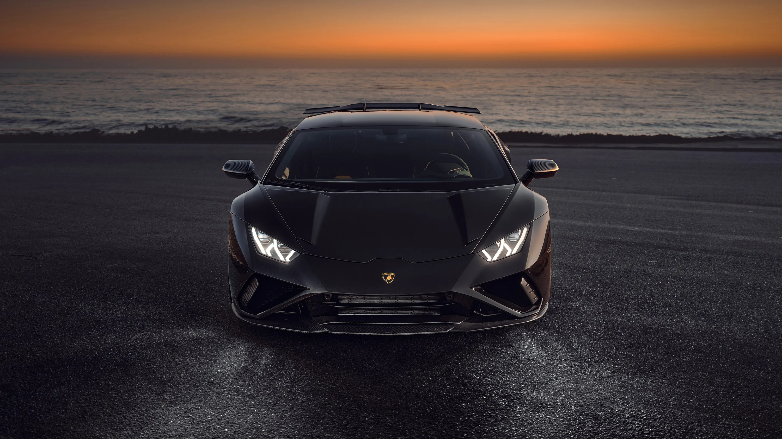 Black Ultra 4K Wallpapers