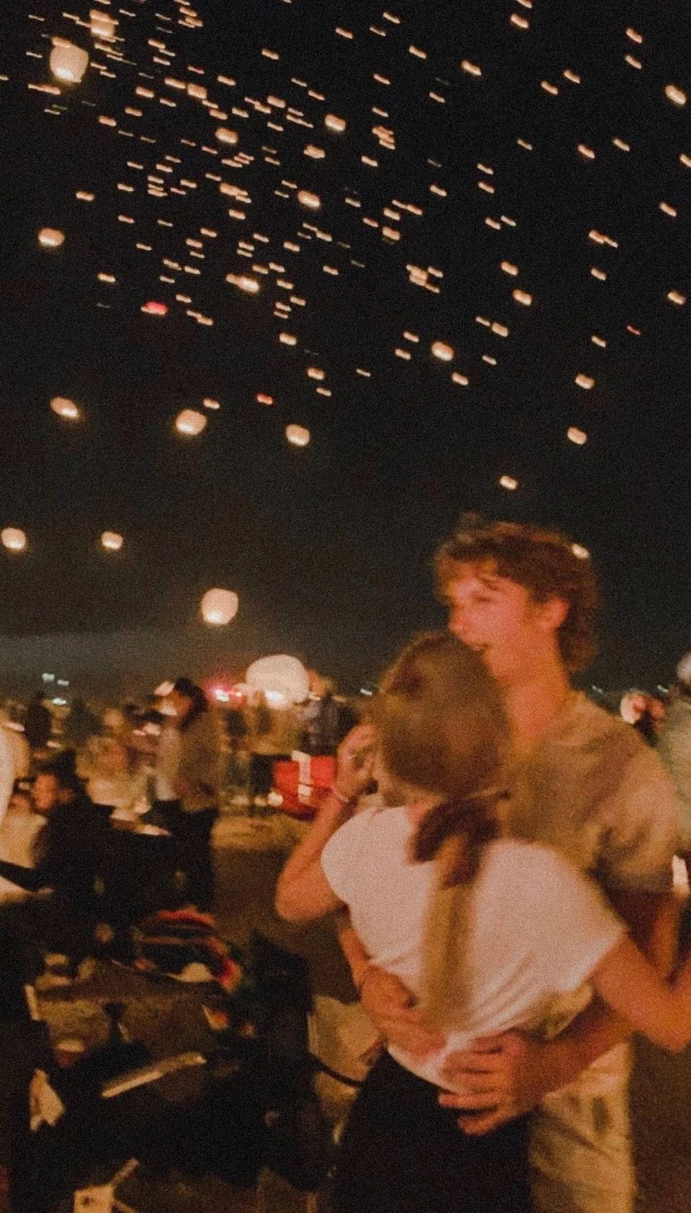 Aesthetic Love Wallpapers