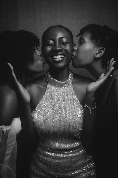 Woman Kissed on Both Cheeks in Monochrome HD Phone Wallpaper