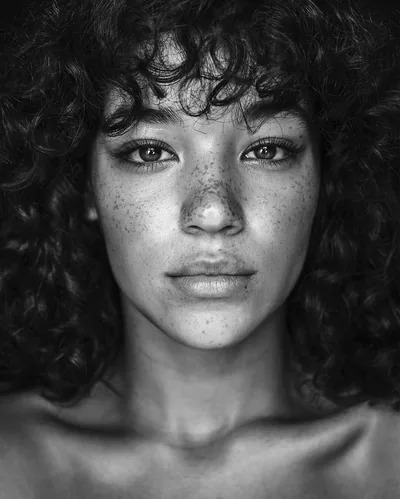 Black Wallpaper Portrait Wallpaper