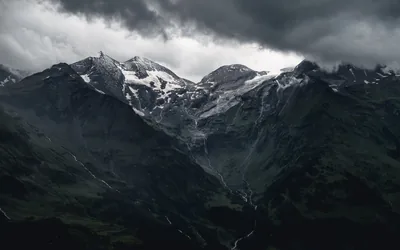 Storm Clouds Over Glacier Peaks HD Wallpaper