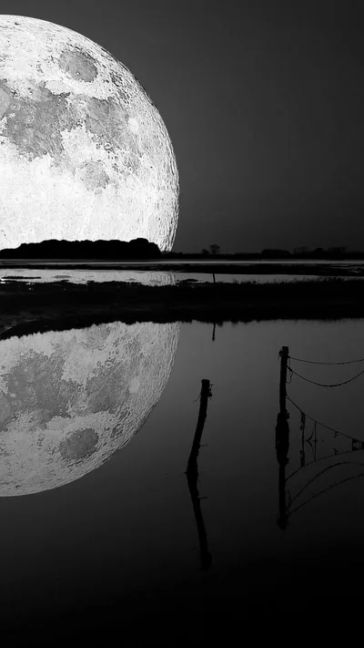 White Aesthetic Moon Wallpapers