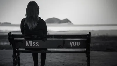 Sad Looking Girl Sitting Alone On Bench HD Sad Wallpapers