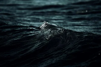 4k Black Ocean Wallpapers