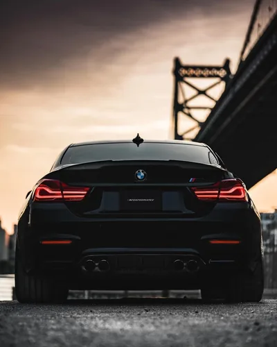 Dark BMW M4 iPhone Wallpapers