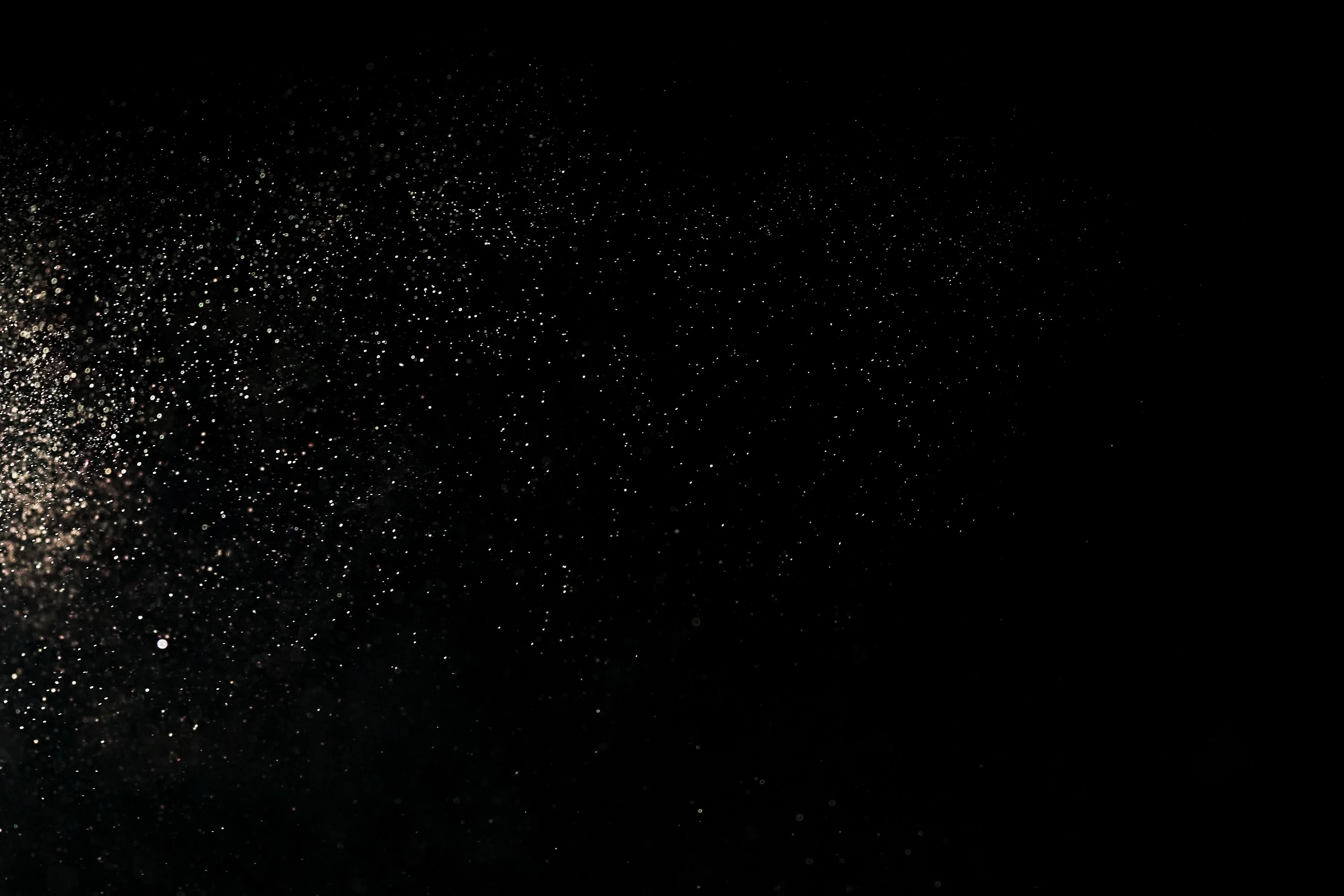 Ultra HD Pitch Black Wallpaper