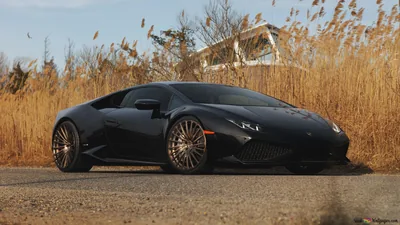 Black lamborghini huracan 4K wallpaper