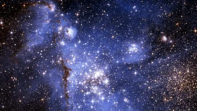 Blue Star Cluster in a Bright Nebula HD Wallpaper