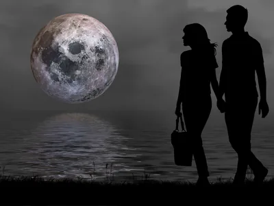 Couple Walking Under a Full Moon HD Wallpaper