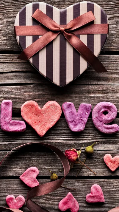 Love iPhone Wallpapers