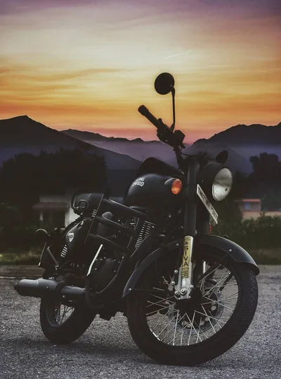 Royal Enfield Classic 350 Pure Black Wallpaper Royal Enfield Stealth Black Wallpapers