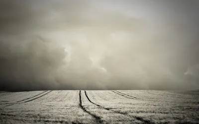 Barren Black & White Landscape Moody Clouds HD Photography Wallpaper