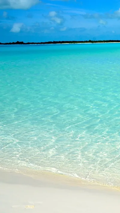 Playa Paraiso Beach, Cuba Wallpaper 4K for iPhone and Mobile Phone