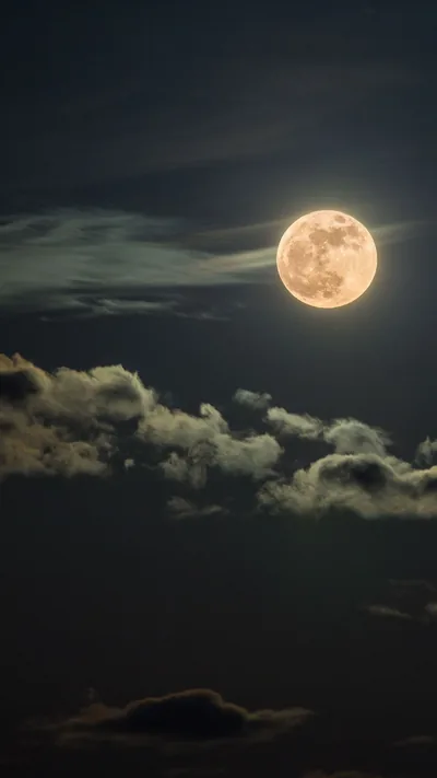 Full Moon Aesthetic Wallpapers
