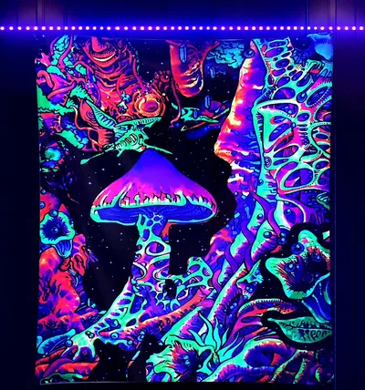 Glowing Mushroom Blacklight Tapestry HD Phone Wallpaper