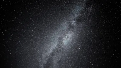 Milky Way Band in Monochrome HD Wallpaper