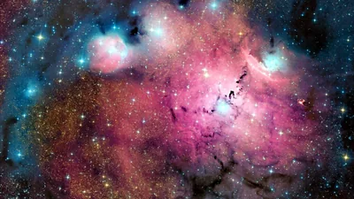 Pink Nebula Cloud With Blue Star Clusters HD Wallpaper