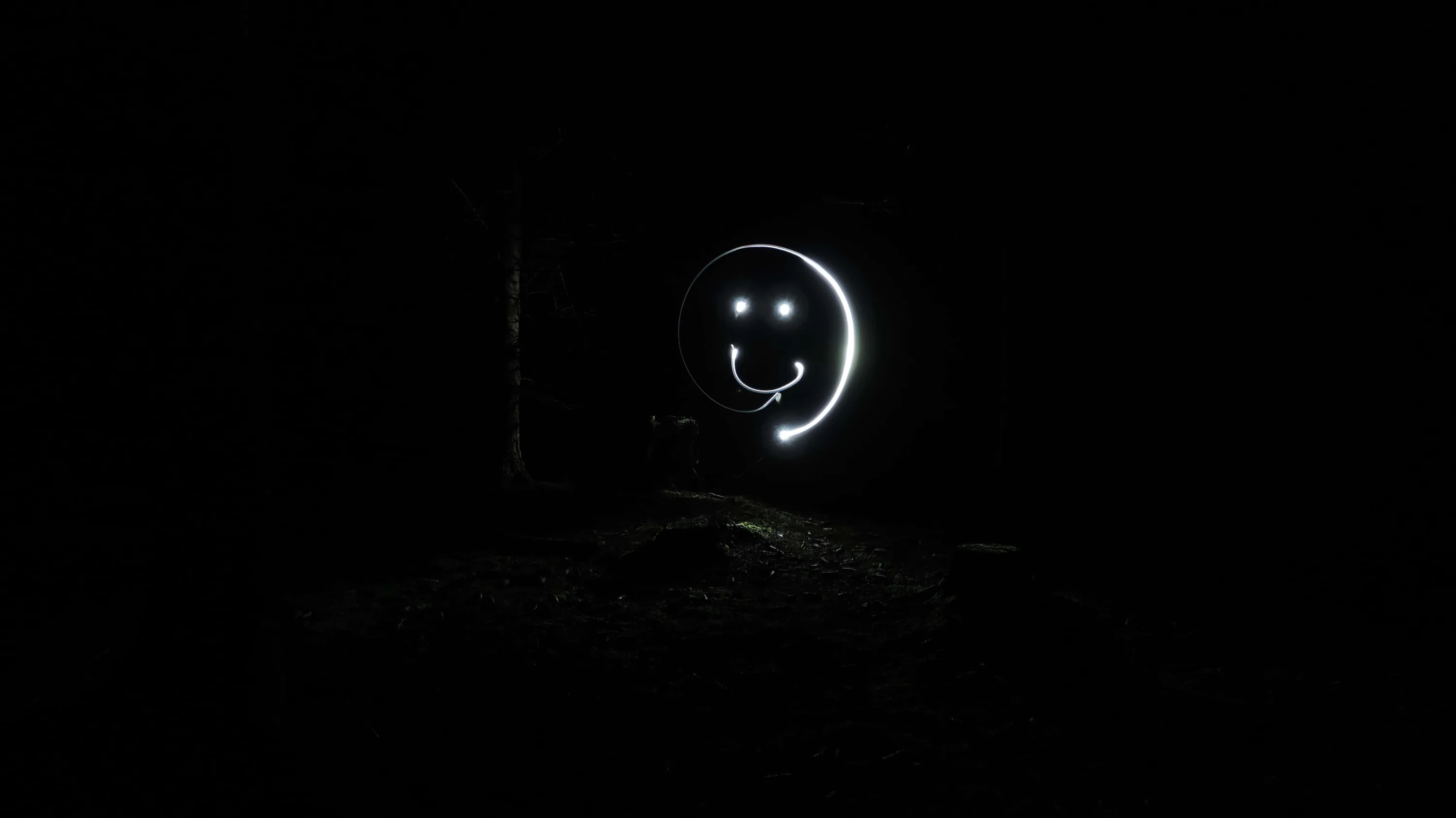 free Black Smile Face Wallpaper