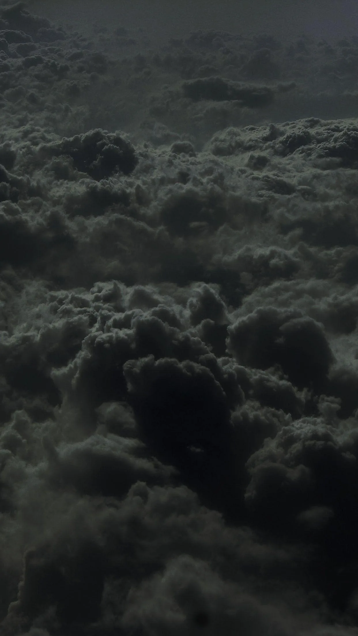 Phone Dark Clouds Wallpapers