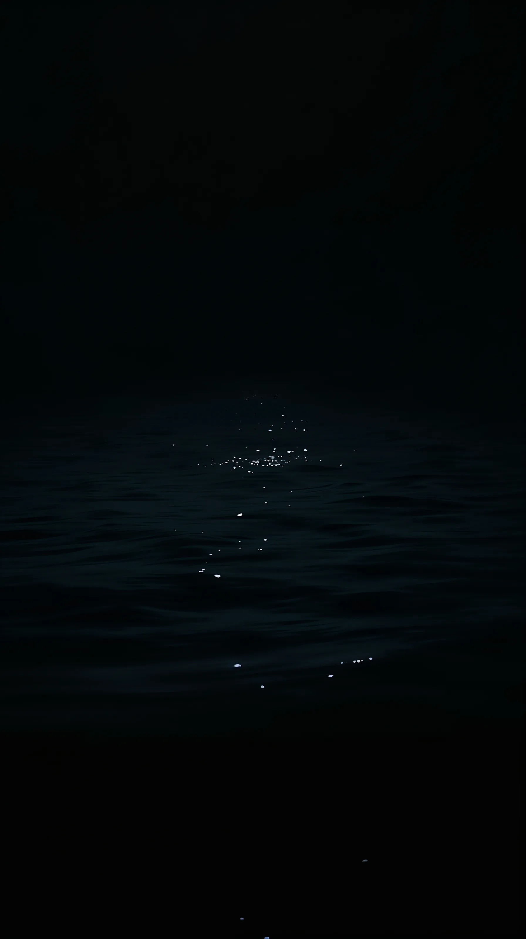 Black Water Wallpapers for iPhone That Feel Calm, Elegant