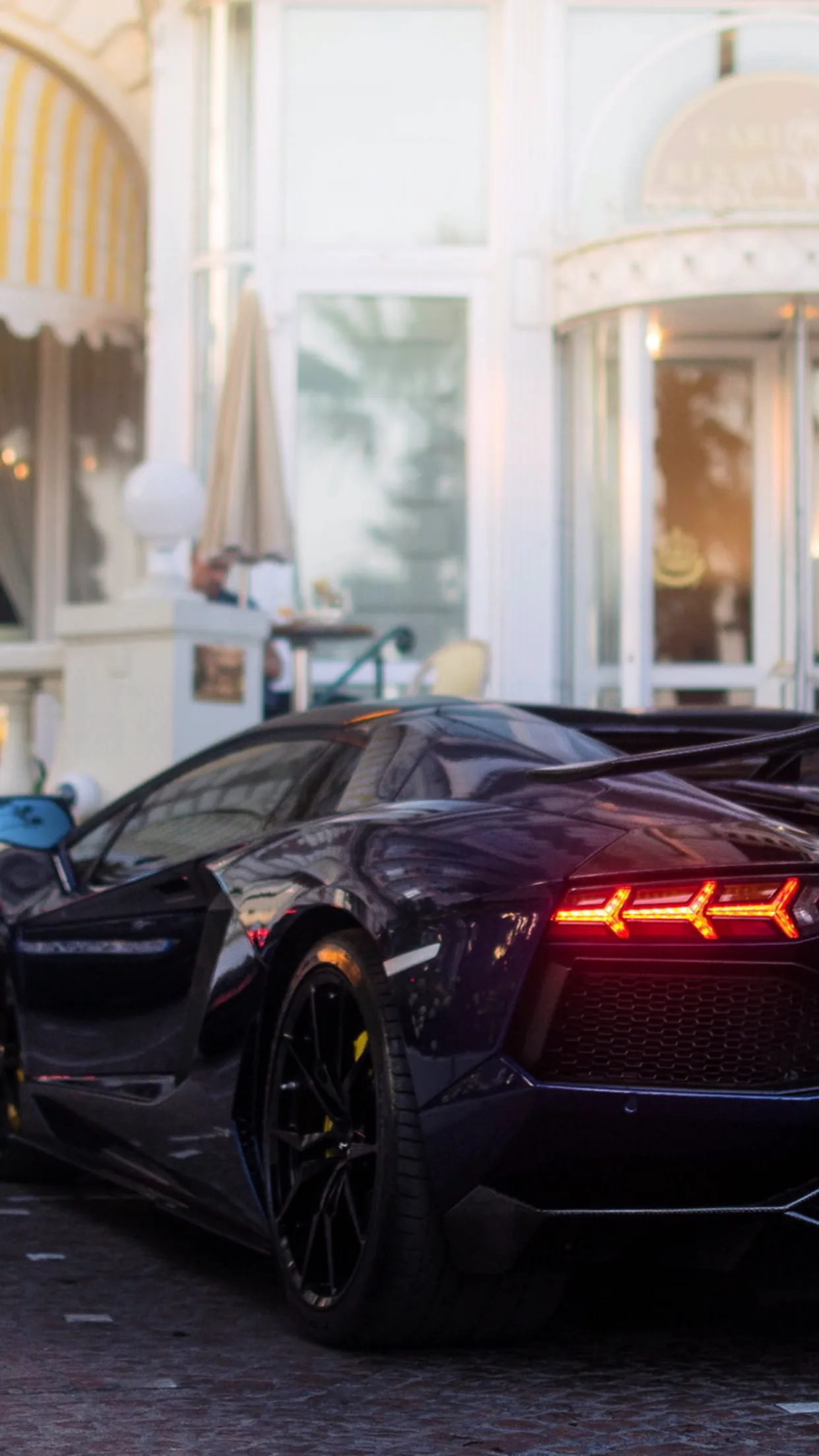 Supercar wallpapers for iPhone