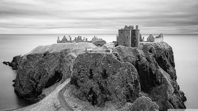 Dunnottar Castle Black and White 4K UHD Wallpaper for UltraHD Desktop and TV Dual Mon