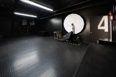 Blackout Photo Studio with Black Walls & Ceiling