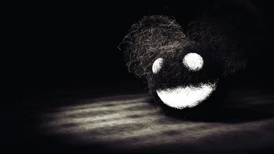 Furry Mouse Head Under a Spotlight HD Wallpaper