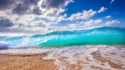 Aqua Wave Breaking into Foam HD Wallpaper